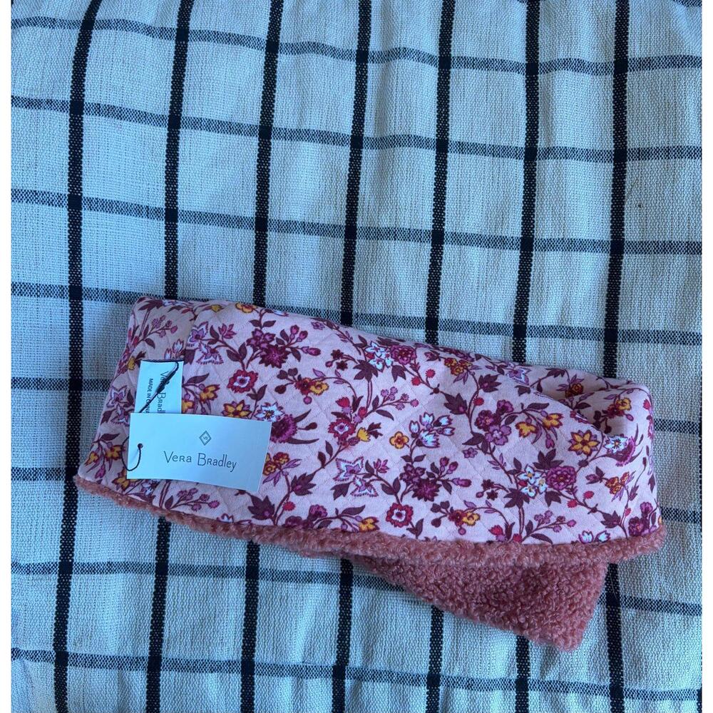 NWT Vera Bradley Reversible Teddy Fleece Loop Scarf Blush Fig. $40 retail - Picture 3 of 3
